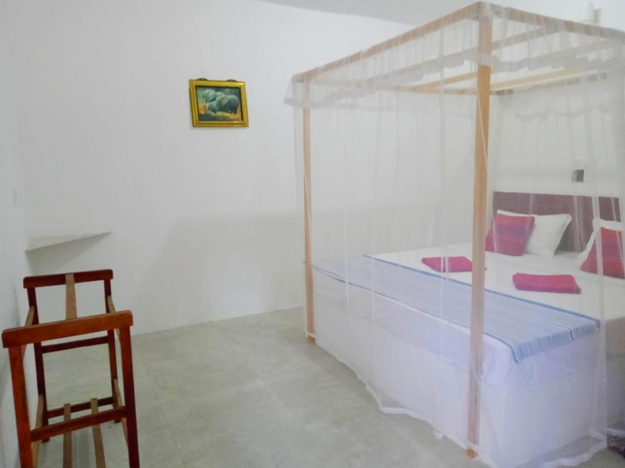 Arachchi Guest House Mirissa Extérieur photo