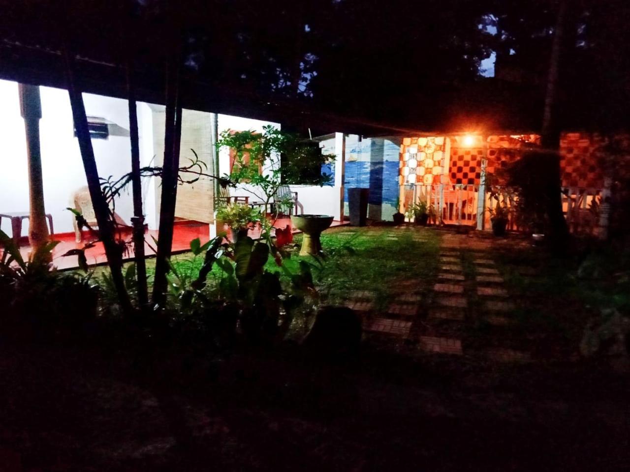 Arachchi Guest House Mirissa Extérieur photo